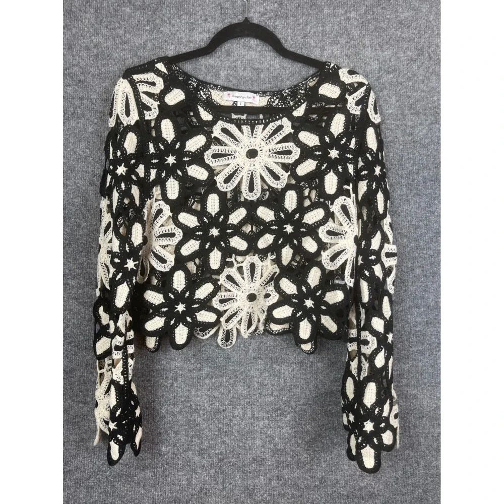 American Flirt Crochet Top Womens Large Black White Excellent Floral Long Sleeve